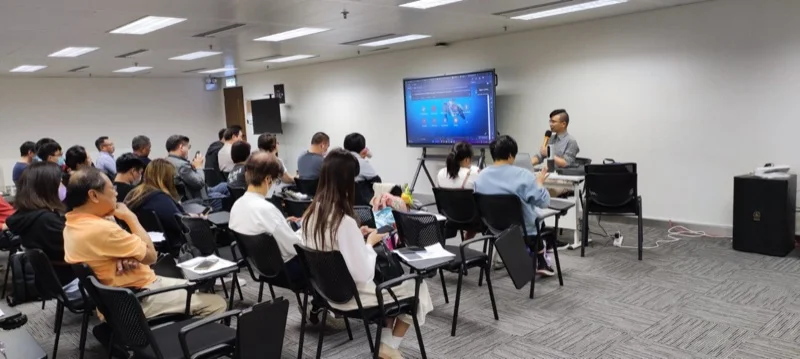 ESG course workshop with students at Peak M&S